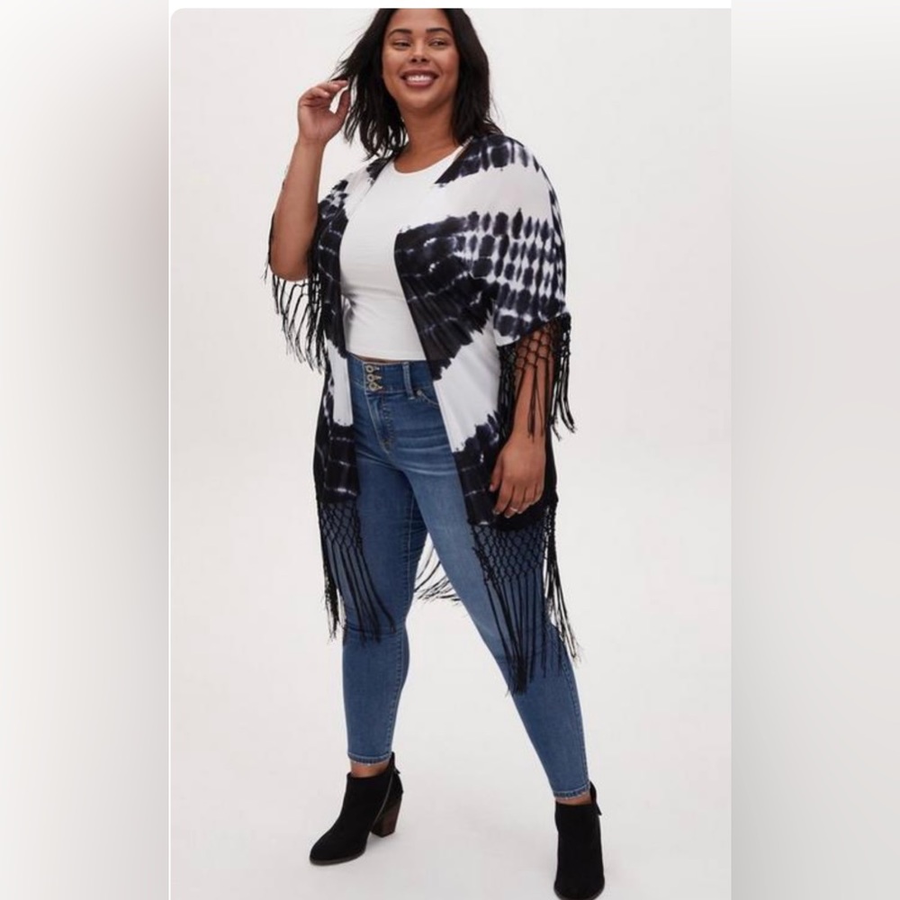 Torrid Brand New Black Tie-Dye Crepe Fringe Kimono Size 00/0